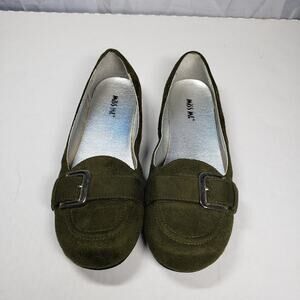 Excellent Condition Miss Me Dark Green Suede Flats size 6.5